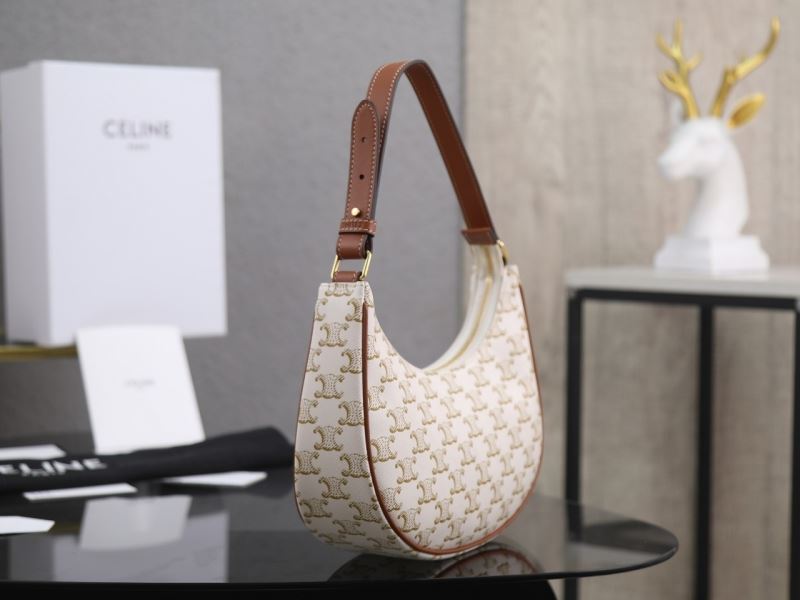 Ce1i*e ava bags